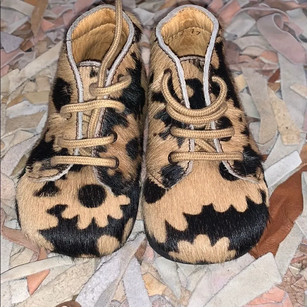 Aster depuis calf hair floral booties EU 17 US 3-6M